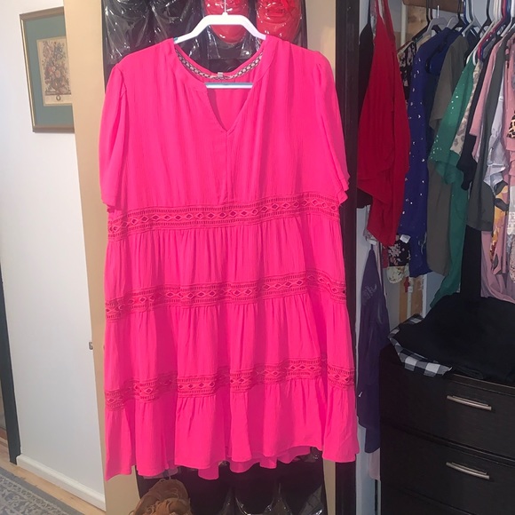 Dress purchased at Cracker Barrel. Tried on but never worn. - Picture 1 of 2